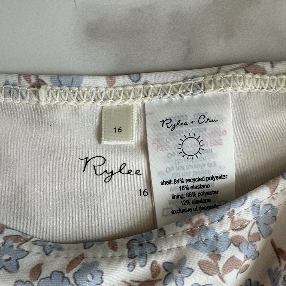Rylee + Cru Teen Rashguard Bikini Set “Blue Ditsy” NWT - Picture 4 of 7
